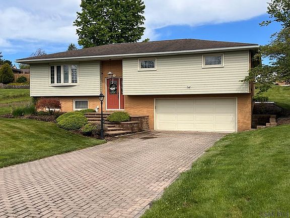 2nd image of 116 Gayview Ter