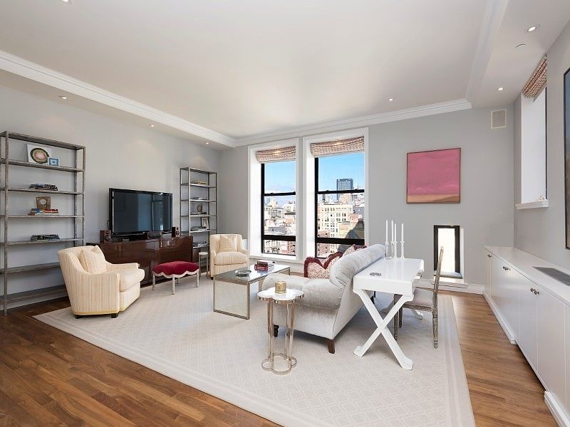 1st image of 65 W 14th St