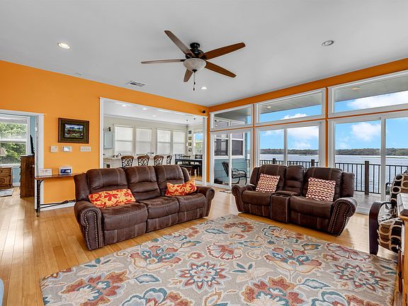 4th image of 416 Campa Pajama Ln