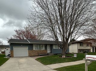 1423 14th Ave, Kearney, NE 68845