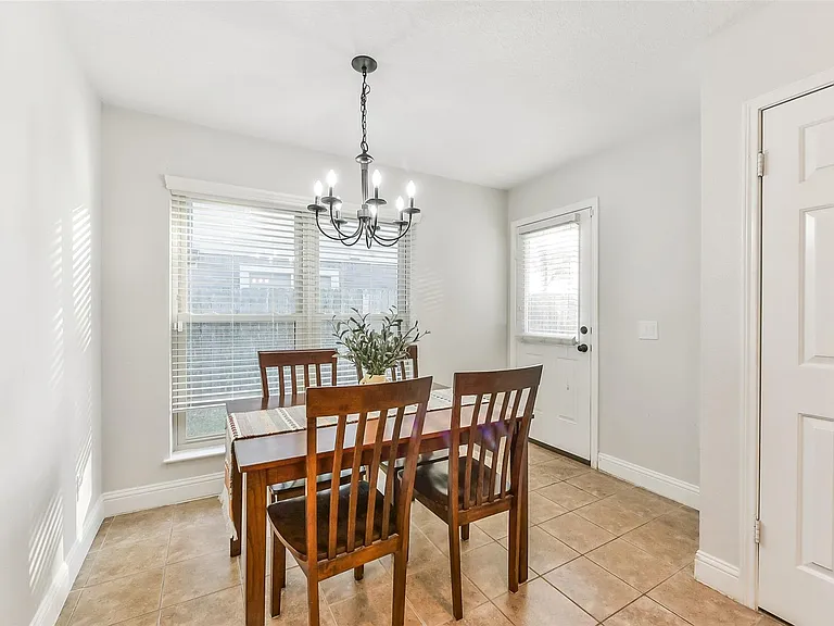 4010 Spring Branch Dr W — Photo 16