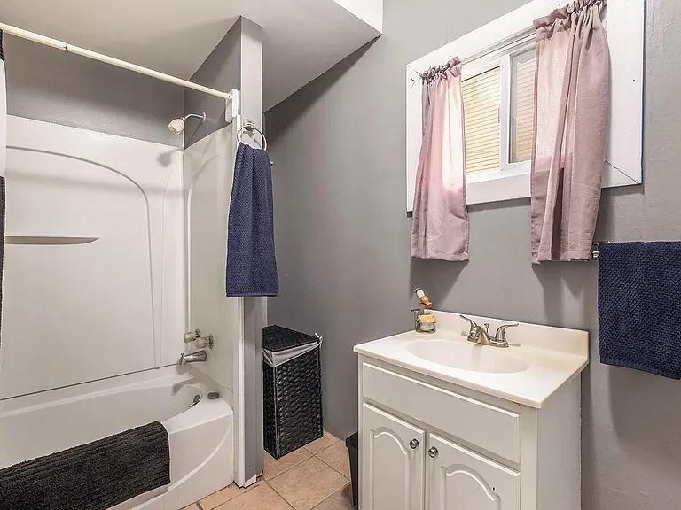 246 National Ave NW — Photo 20