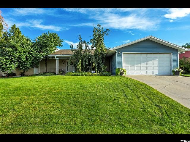 1st image of 1240 E Manor Cir