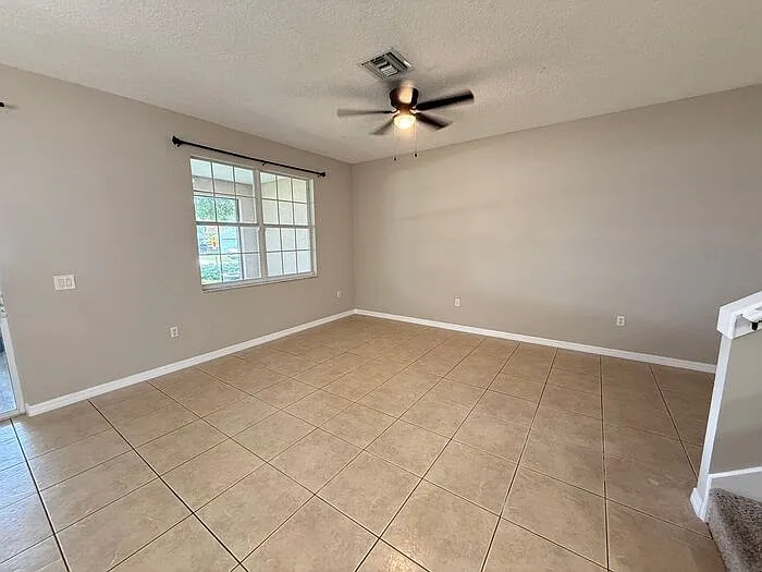 3421 Home Town Ln — Photo 8
