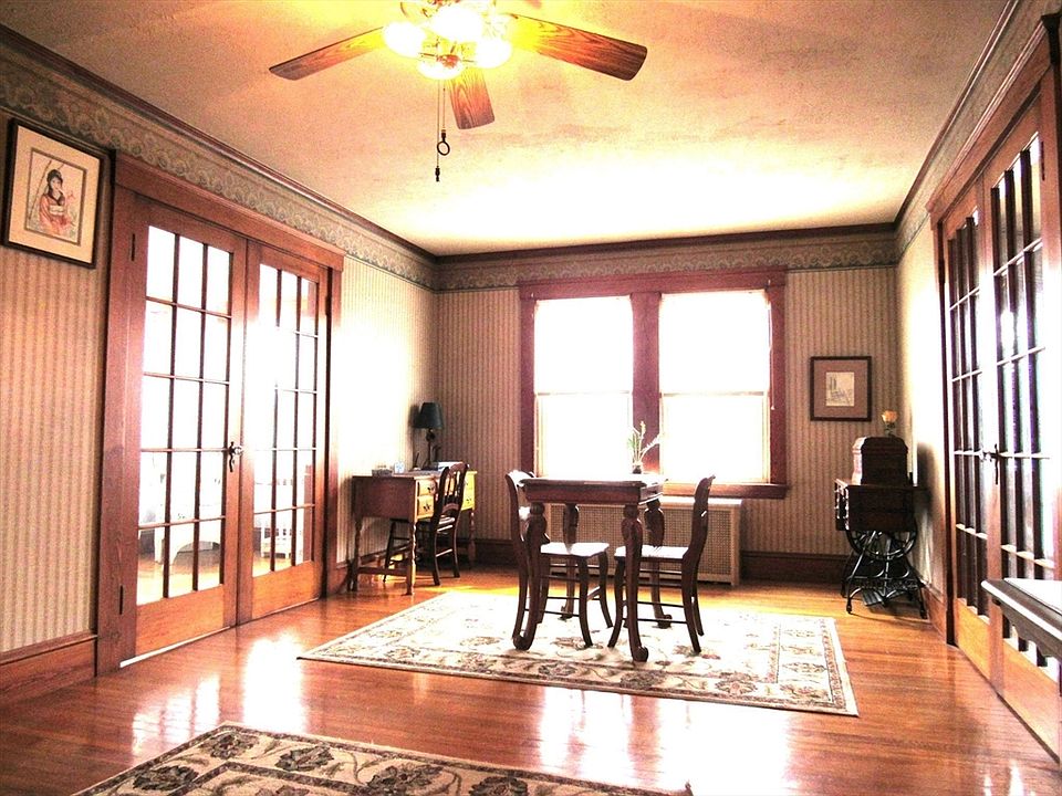 52 North Ave, Mendon, MA 01756 Zillow