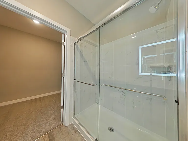 Allure Apartments — Photo 72