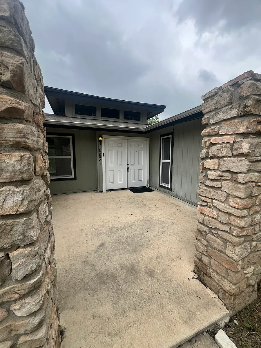 Building Photo - 443 Scotty Dr