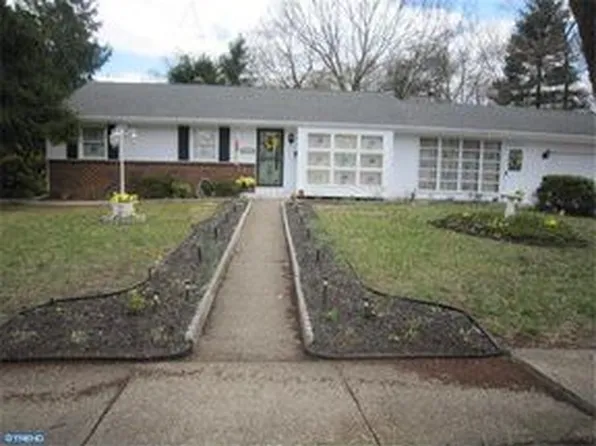 748 Baylor St, Delran, NJ 08075