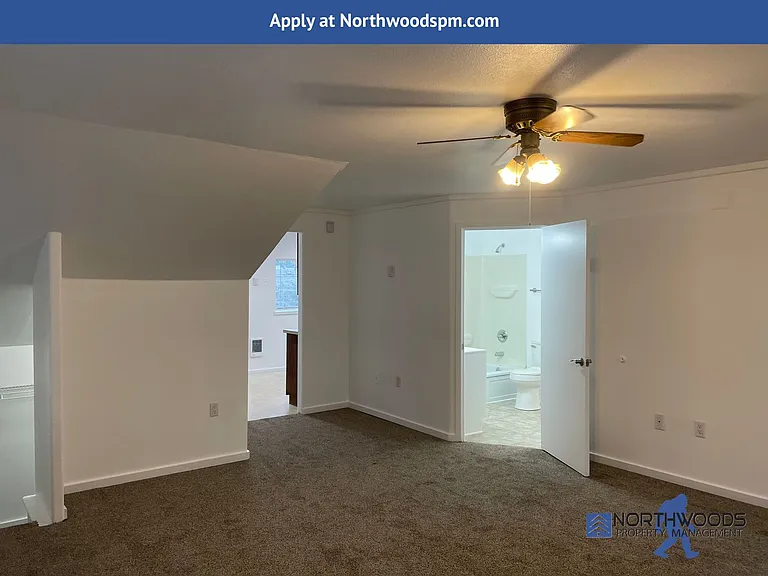 313 S Oakdale Ave — Photo 7