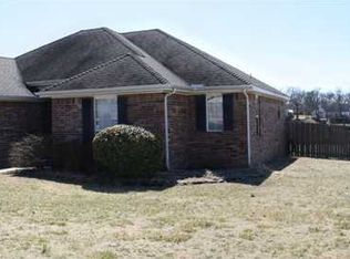 621 Weston Cir, Rogers, AR 72718