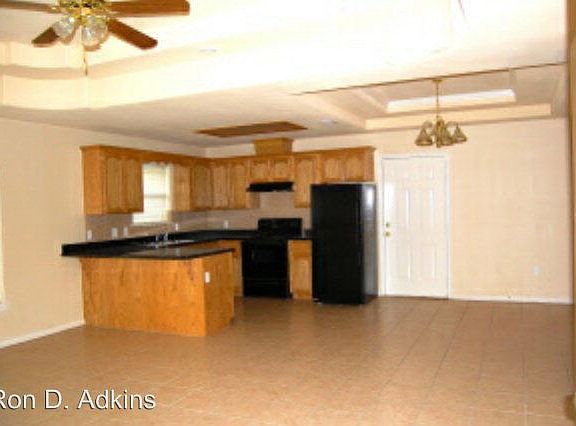 2nd image of 1801 S Horse St APT 4