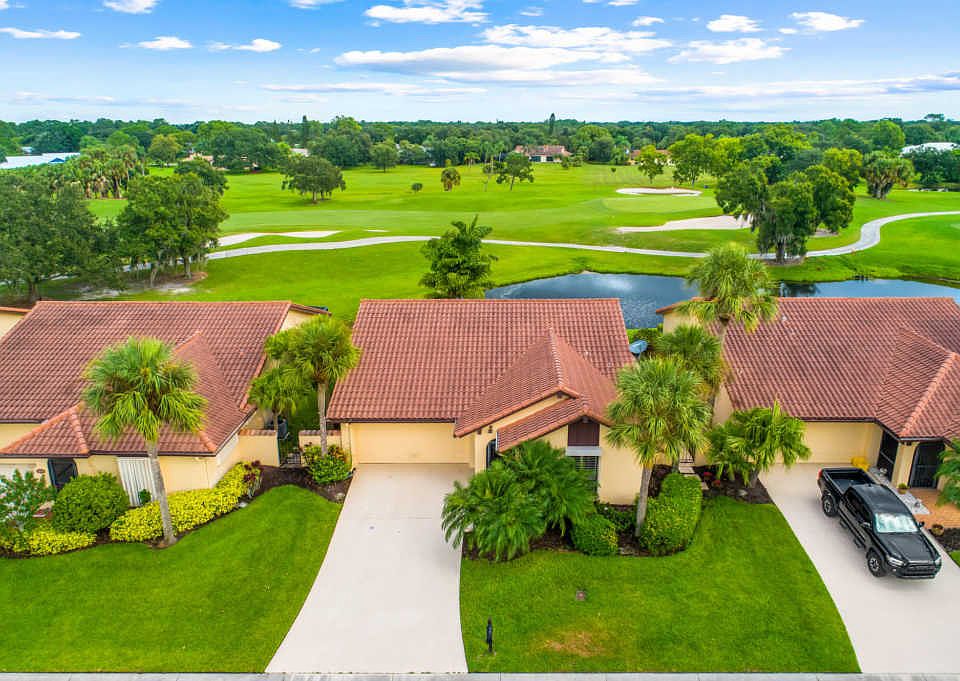 1st image of 2360 SW Bobalink Ct
