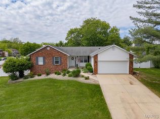1401 Amberleaf Ct, O Fallon, IL 62269