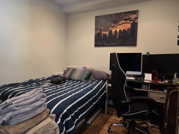 191 Huron Street image 9 of 11