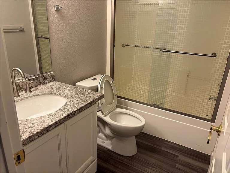 2838 Camino Del Rio — Photo 13