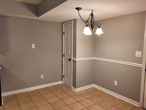 4th image of 5336 Boehm Dr