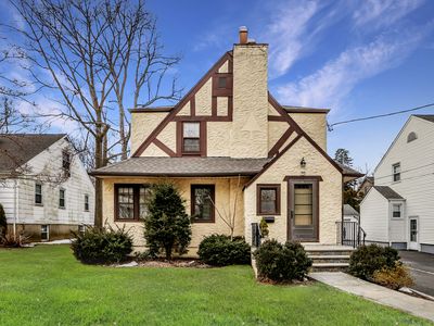 145 Johnson Rd, Scarsdale, NY, 10583