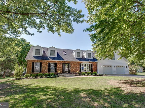 2nd image of 25923 Shenandoah Dr