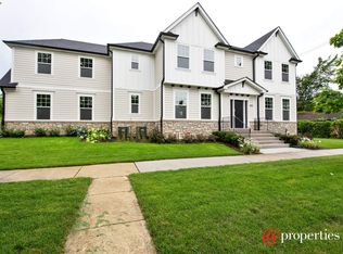 656 S Parkside Ave, Elmhurst, IL
