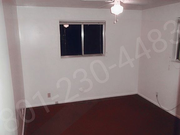 4th image of 858 E Yale Ave
