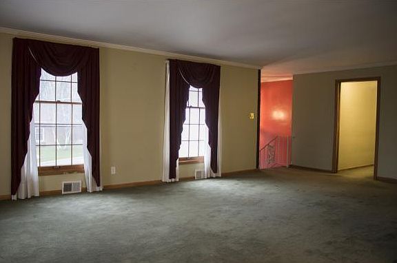 2nd image of 3308 Almar Dr