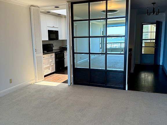 2nd image of 320 Vallejo Dr APT 42