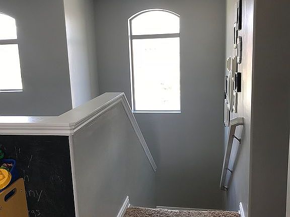 3rd image of 602 W Crenshaw Ct