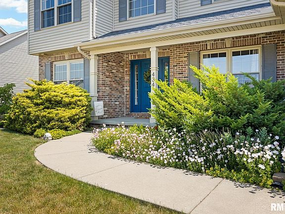 5th image of 434 Garnet Dr