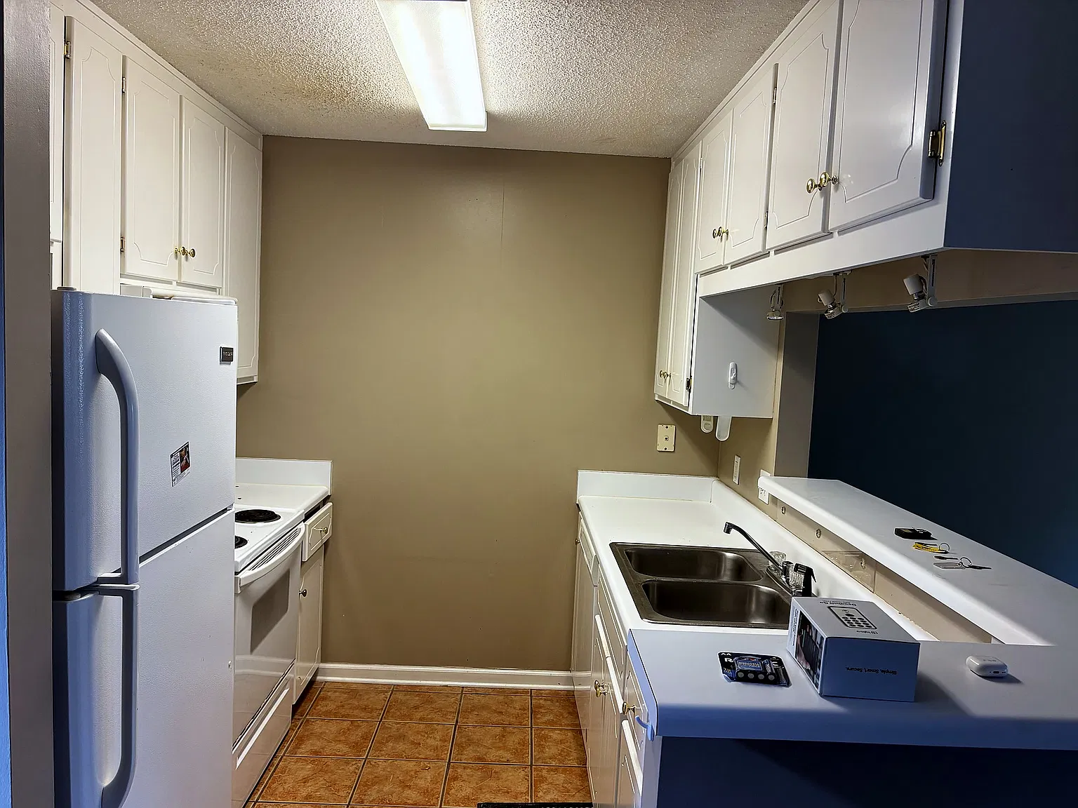 3 bed, 2.5 bath, 1493 sqft, $1,375 — Photo 2