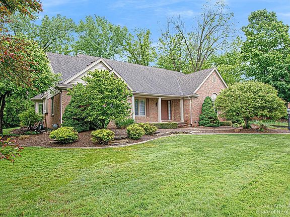 3rd image of 16109 Maplewood Ct #100