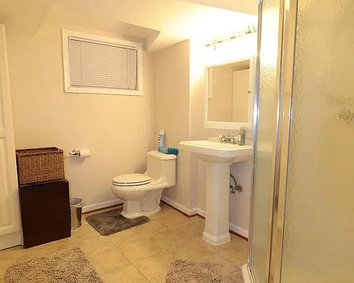 13904 Mills Ave — Photo 22