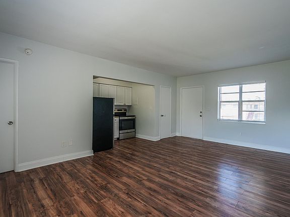 4th image of 460 NE 82nd Ter APT 8