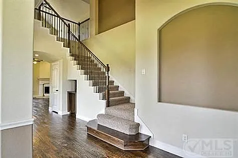 12231 Jackson Creek Dr — Photo 8