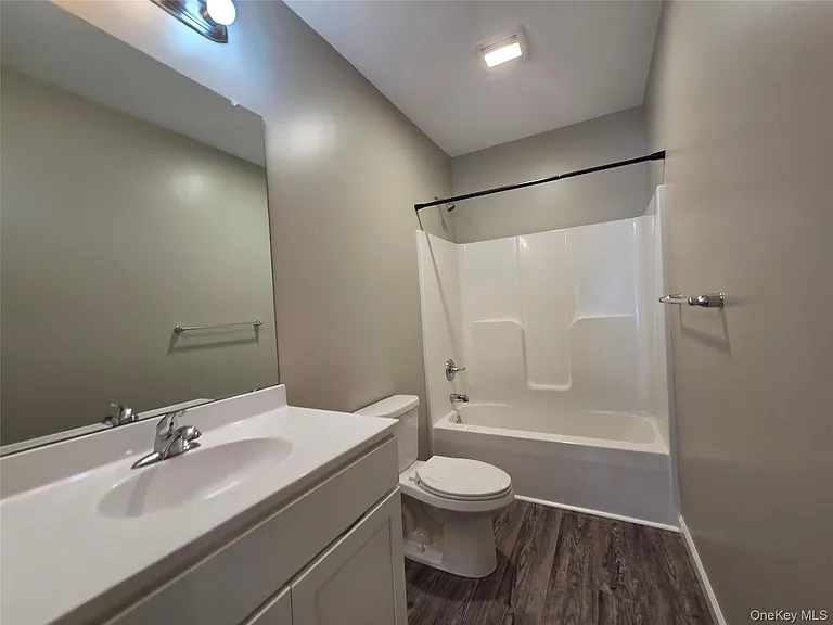 12 West St #5 — Photo 11