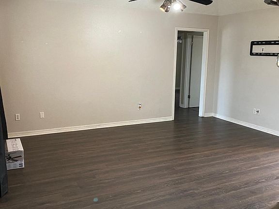 3rd image of 5515 E Meadow Dr