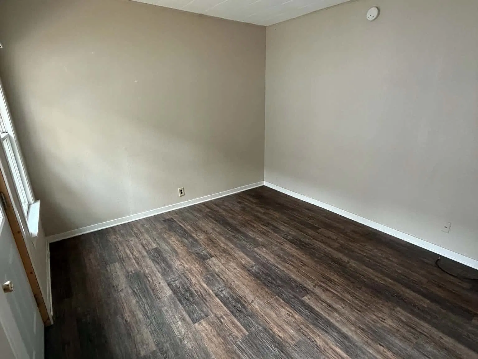305 North Broadway, Watertown, SD - 307 1/2 — Photo 4