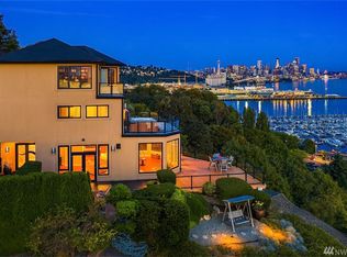 1452 28th Ave W, Seattle, WA 98199