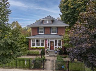 203 S 1st St, Dundee, IL 60118