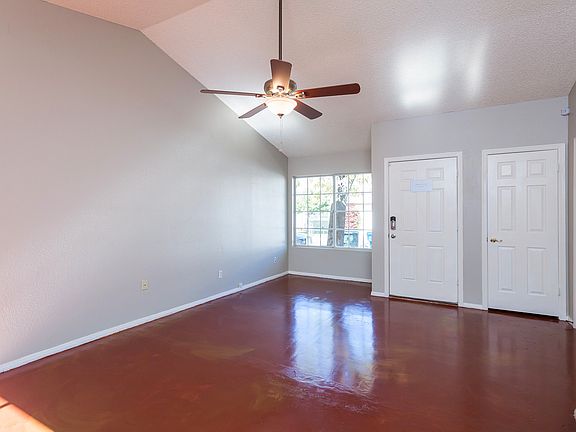 3rd image of 3513 E Montreal Pl