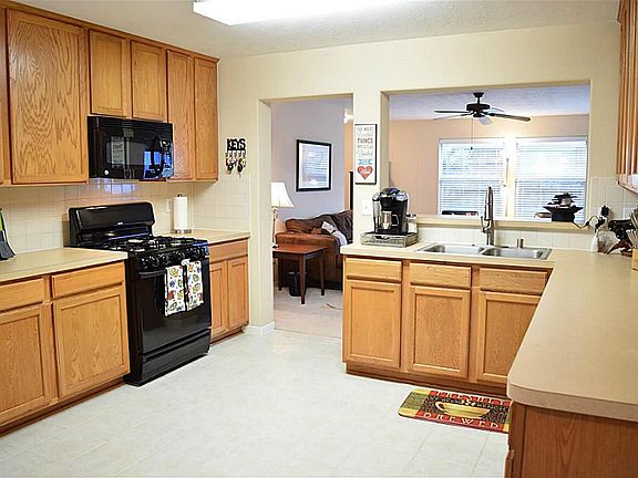 5th image of 13614 Trailmeadow Ct