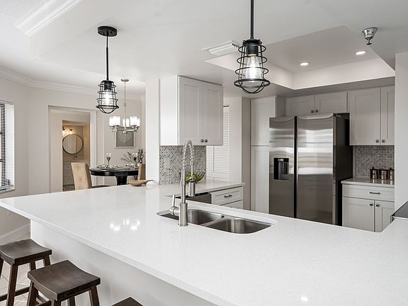5th image of 2090 S Tamiami Trl #Penthouse 501