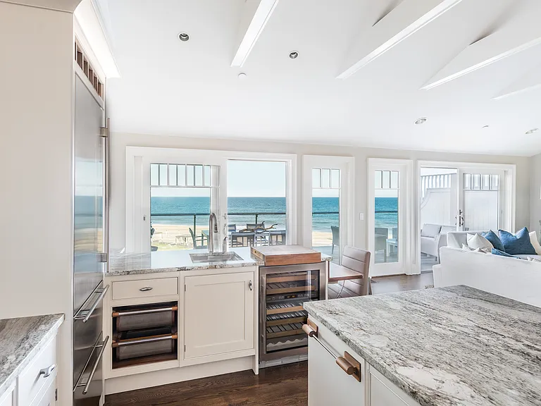 272 Old Montauk Hwy #8 — Photo 8