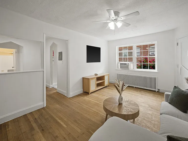 30 Danbury St SE #1 — Photo 1