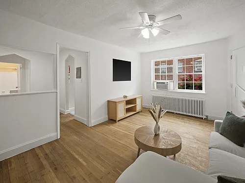 30 Danbury St SE #1 Photo 1