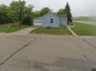 101 3rd St NW, Devils Lake, ND 58301