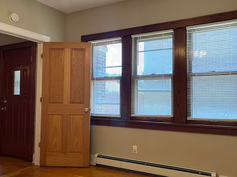 1211 E Saveland Ave #LOWER — Photo 17