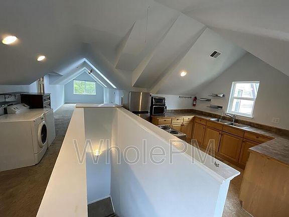 2nd image of 1437 Milwaukee St #1