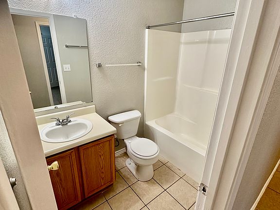 5th image of 15309 Kamary Ln