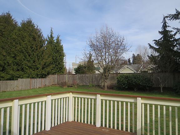 3rd image of 11227 87th Avenue Ct E