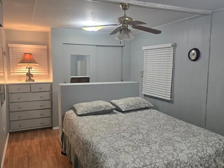 2321 SW 87th Ter — Photo 5